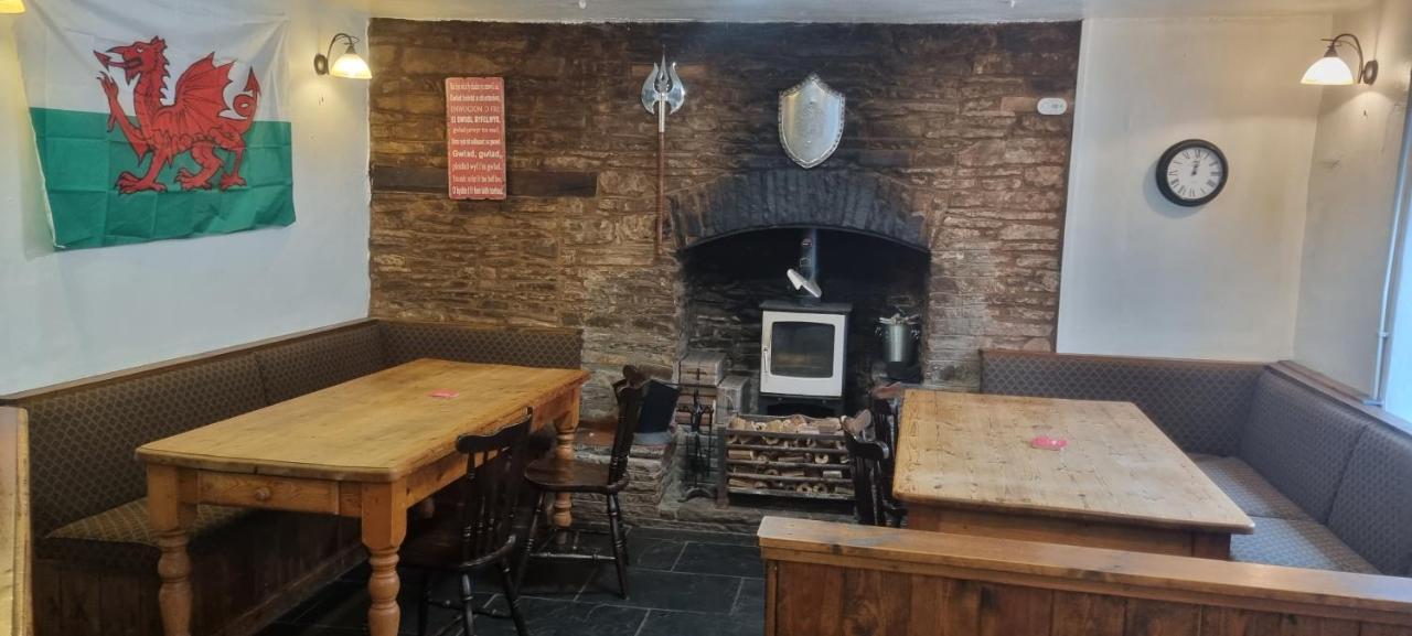 Dinas Castle Inn ブレコン エクステリア 写真